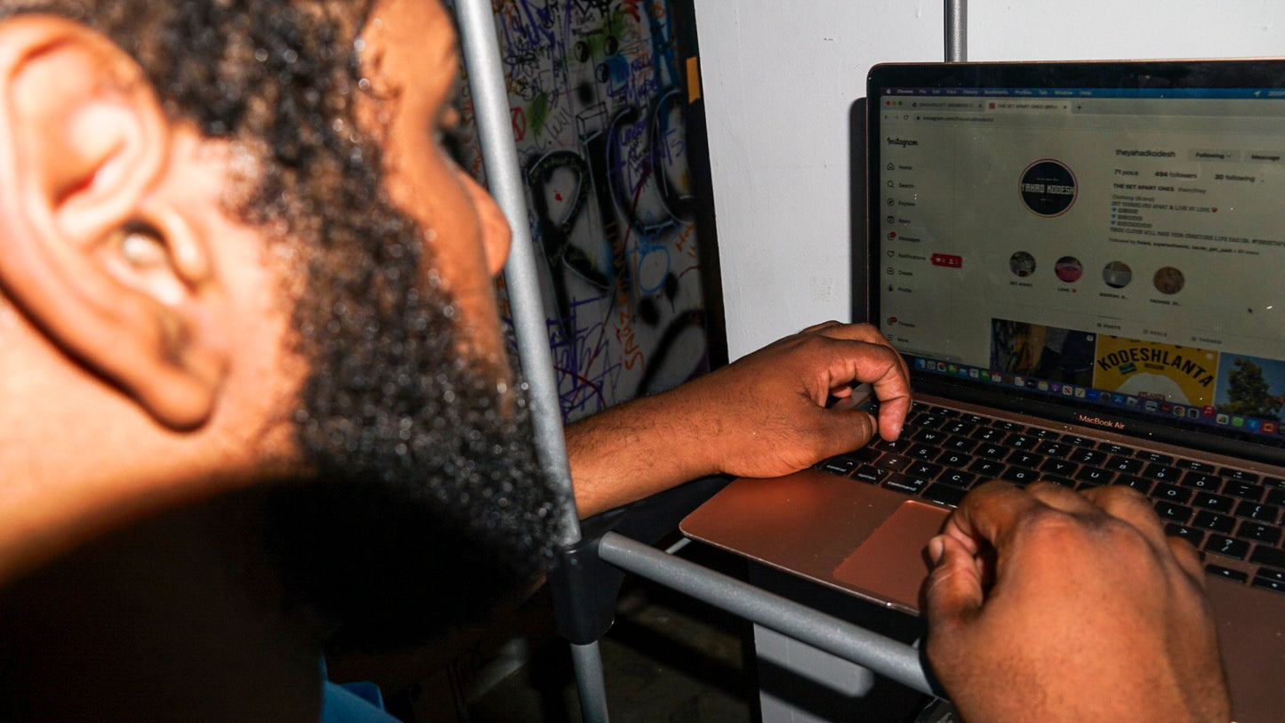 Brand Logo Curation